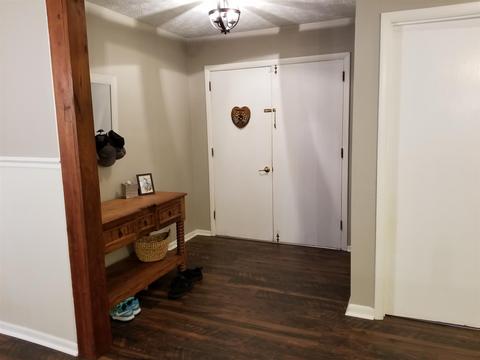 107 E Circle Dr E, Burns, TN 37029 photo 12