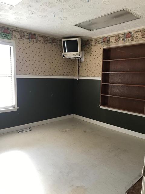 541 Spring St, Dover, TN 37058 photo 12