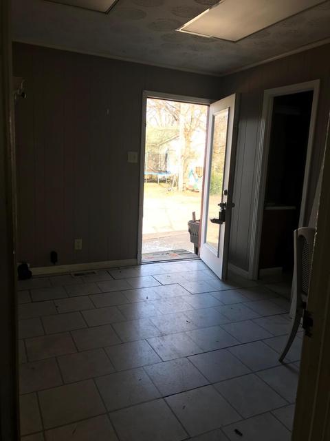 541 Spring St, Dover, TN 37058 photo 2