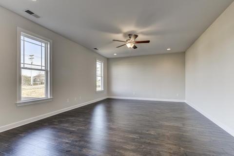 1012 Vanguard Dr, Spring Hill, TN 37174 photo 8