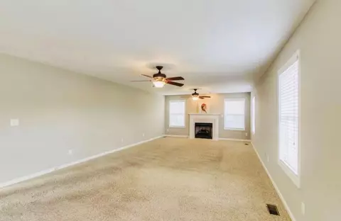200 Bates Ct, Spring Hill, TN 37174 photo 2