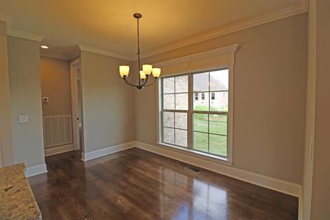 210 Farmbrook Ln, Mount Juliet, TN 37122 photo 9