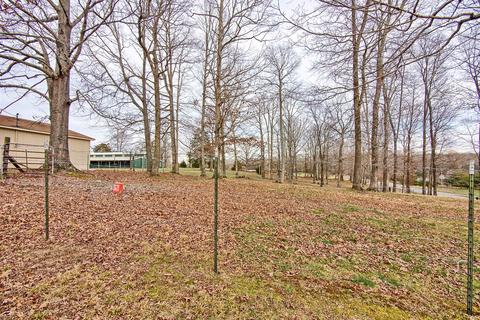 140 Contrary Rd, Burns, TN 37029 photo 4
