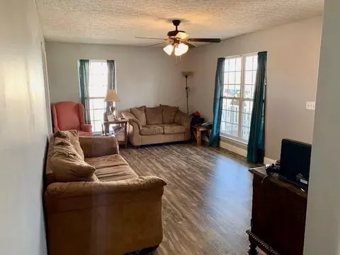 212 Corbitt Ln, Springfield, TN 37172 photo 2