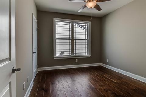 402 W College St, Dickson, TN 37055 photo 20