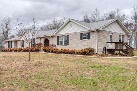 573 White Pine Dr, Centerville, TN 37033 photo 2