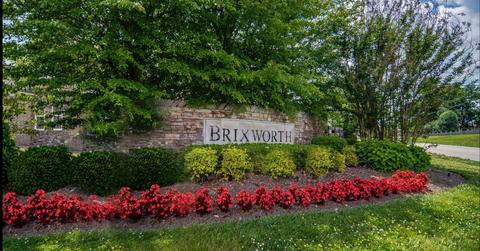 1099 Brixworth Dr, Spring Hill, TN 37174 photo 2