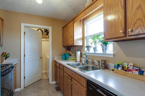 1252 Hillside Dr, Springfield, TN 37172 photo 14