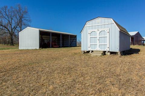 2036 C C C Rd, Dickson, TN 37055 photo 16