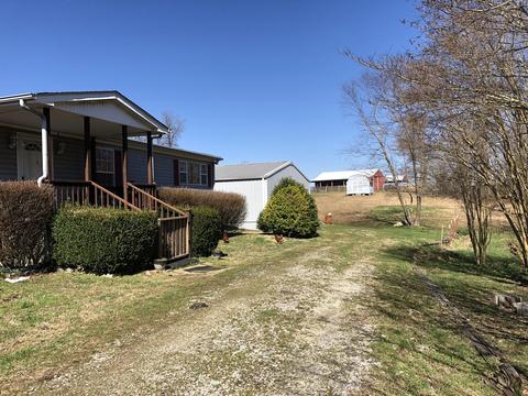 2036 C C C Rd, Dickson, TN 37055 photo 2