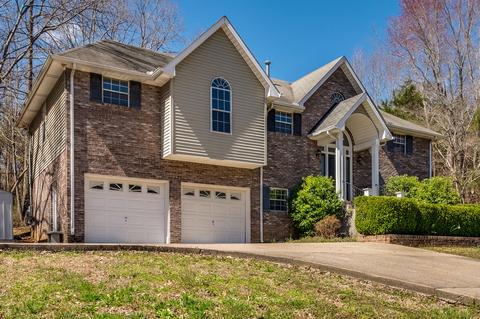 210 Brady Dr, Dickson, TN 37055 photo 5