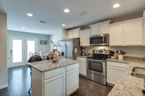 4036 Commons Dr, Spring Hill, TN 37174 photo 4