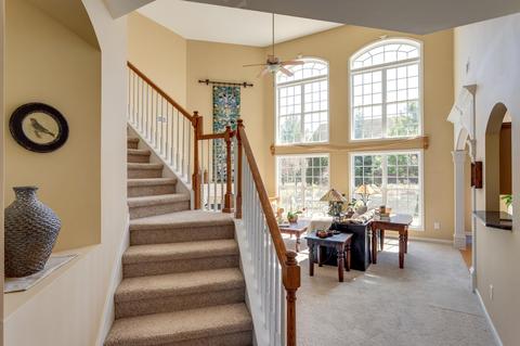1022 Neal Crest Cir, Spring Hill, TN 37174 photo 2