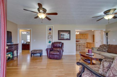 1015 Garners Creek Rd, Dickson, TN 37055 photo 4