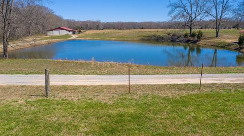 1015 Garners Creek Rd, Dickson, TN 37055 photo 1