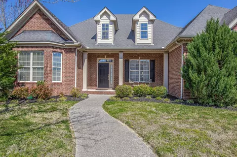 3003 Honeysuckle Dr, Spring Hill, TN 37174 photo 3