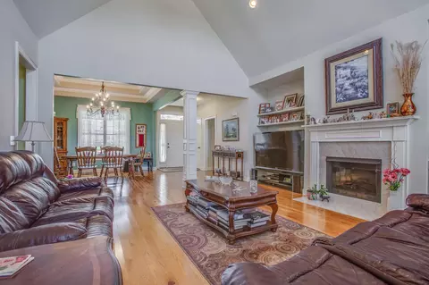 3003 Honeysuckle Dr, Spring Hill, TN 37174 photo 9