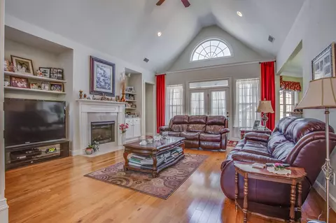 3003 Honeysuckle Dr, Spring Hill, TN 37174 photo 7