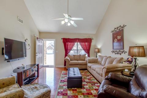 3306 Risen Star Dr, Murfreesboro, TN 37128 photo 2