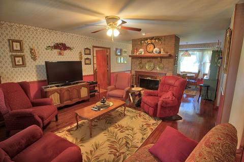 5842 Fred Perry Rd, Springfield, TN 37172 photo 2