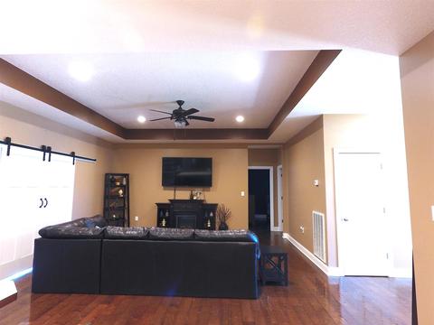 222 Lakeview Dr, Decherd, TN 37324 photo 2