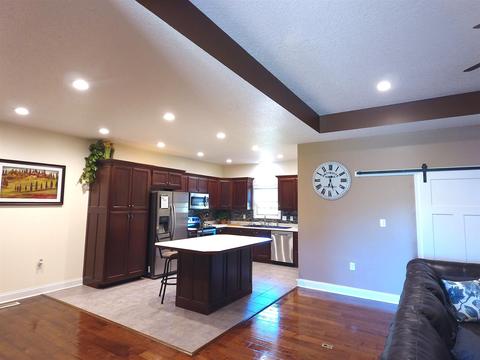 222 Lakeview Dr, Decherd, TN 37324 photo 3
