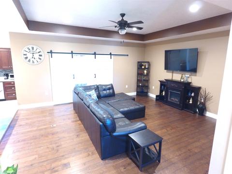 222 Lakeview Dr, Decherd, TN 37324 photo 4