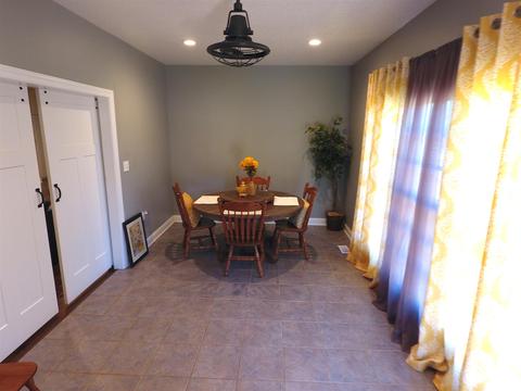 222 Lakeview Dr, Decherd, TN 37324 photo 6