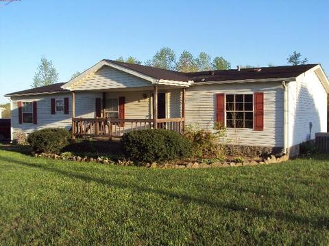 277 Pointe Ln, Lafayette, TN 37083 photo 1