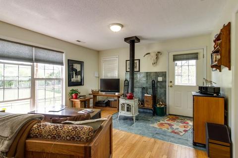 1355 Mitchell Rd, Pulaski, TN 38478 photo 1