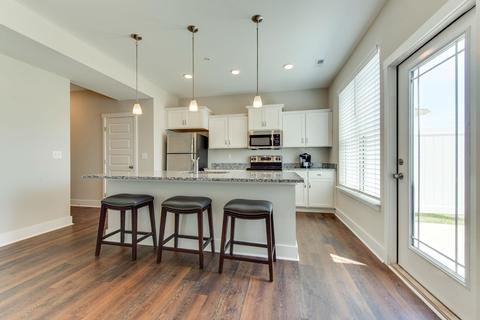 6032 Hillside Ln, Spring Hill, TN 37174 photo 4