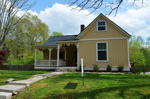 171 Maple St, Sewanee, TN 37375 photo 1