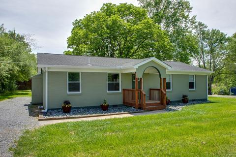 111 Mae Cir, Dickson, TN 37055 photo 2