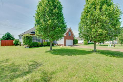 2941 Hearthside Dr, Spring Hill, TN 37174 photo 2