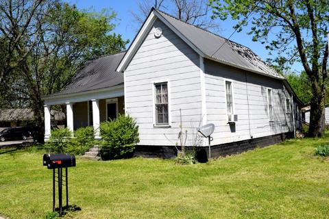 317 E Bell St, Murfreesboro, TN 37130 photo 2