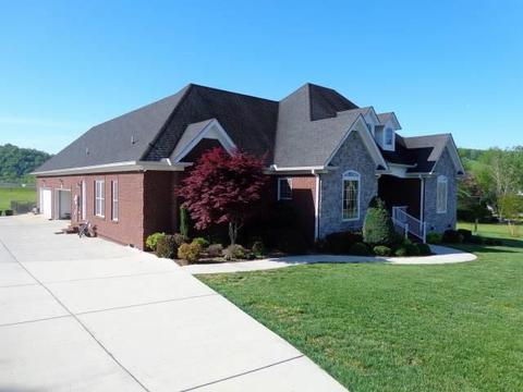 218 Barton Dr, Normandy, TN 37360 photo 4