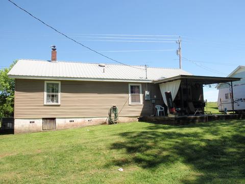 102 General Ave, Centerville, TN 37033 photo 4