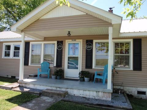 102 General Ave, Centerville, TN 37033 photo 3