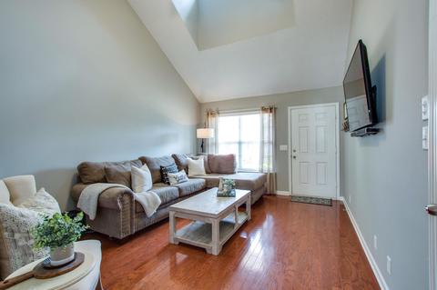 3310 Risen Star Dr, Murfreesboro, TN 37128 photo 6