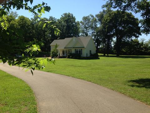 145 Carr Dr, Spring Hill, TN 37174 photo 2