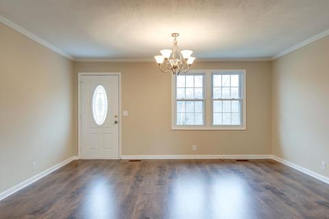 116 Chestnut Dr, Dickson, TN 37055 photo 4