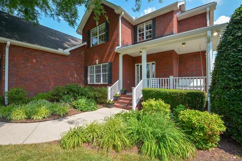 1123 Ithaca St, Murfreesboro, TN 37130 photo 3