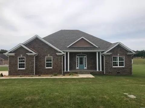 131 Majestic Dr, Winchester, TN 37398 photo 1