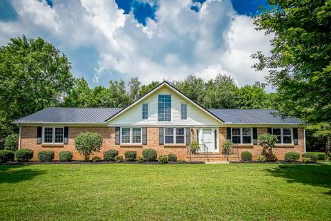165 Peach Ave, Morrison, TN 37357 photo 4