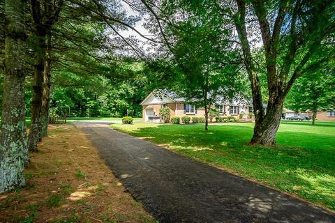165 Peach Ave, Morrison, TN 37357 photo 2