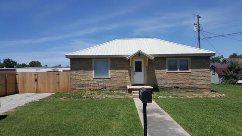 109 9th Ave N, Decherd, TN 37324 photo 4