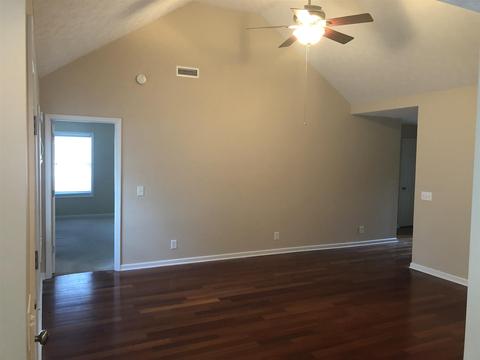105 Foxrun, Springfield, TN 37172 photo 9