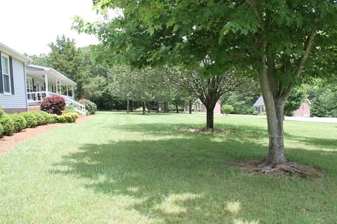 331 Brady Dr, Dickson, TN 37055 photo 1