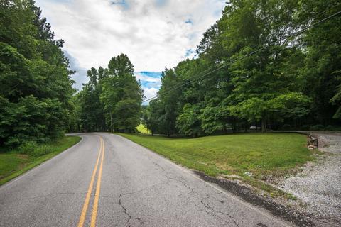 959 E Piney Rd, Dickson, TN 37055 photo 2