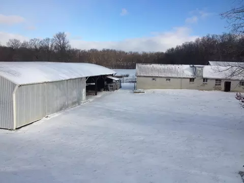 947 Yoder Rd, Altamont, TN 37301 photo 3